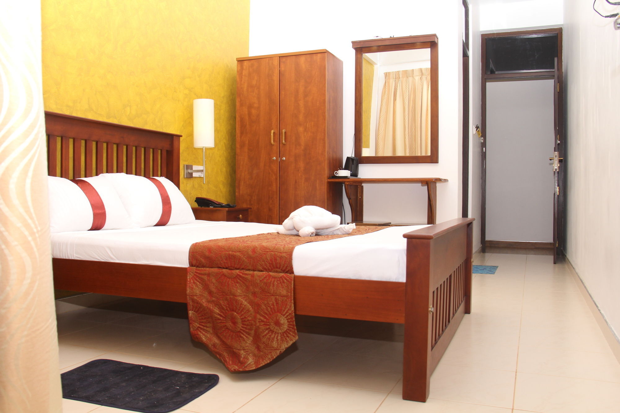 Zendara Hotel Негомбо Екстериор снимка